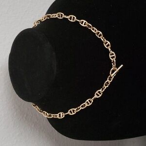 Gold tone toggle necklace choker